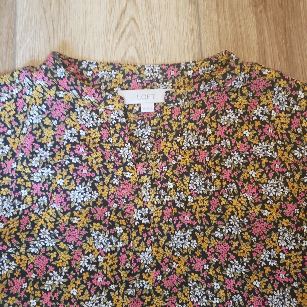 Loft floral long sleeve top M